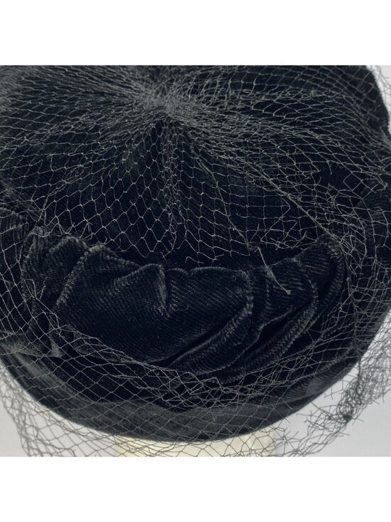 Vintage Black Velvet Pillbox Hat Face Veil with Dot Accents Union Label main image 8
